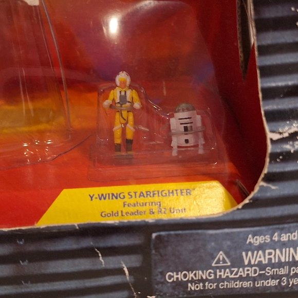 Micro Machines Star Wars Action Fleet Y-Wing Starfighter with Gold Leader and R2 - Picture 9 of 10